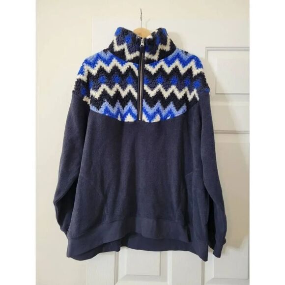 Aerie Hometown Holiday Quarter Zip Sweatshirt L NWT - Picture 2 of 9